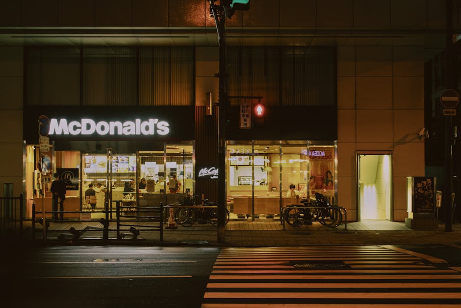 智能化浪潮重塑酒店业：数字化转型下的新业态与经营革新