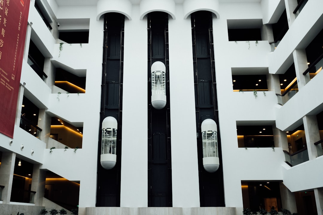 2026回望：从“数字客房”到“身心算法”——酒店业如何借力专业软件重塑康养体验与经营范式