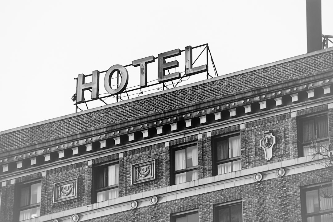 2026酒店业新常态：从“客房智能”到“身心算法”——解析大健康软件如何重塑服务价值链